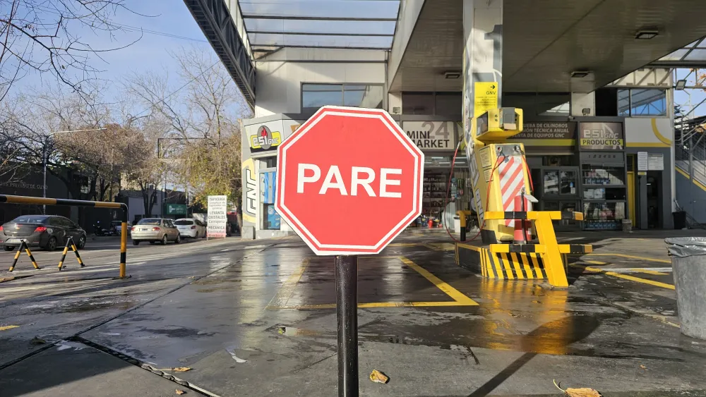 Medio país sin GNC por la ola de frío y el consumo récord de gas