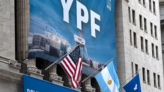 YPF: Argentina presentó sus argumentos ante la Justicia de EE.UU. para evitar entregar el 51% de las acciones