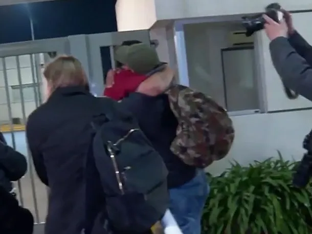 Argentinos deportados por Estados Unidos llegaron a Ezeiza en un operativo inédito