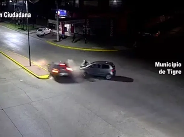 Accidente en Tigre: un auto a alta velocidad chocó de frente y dejó un herido