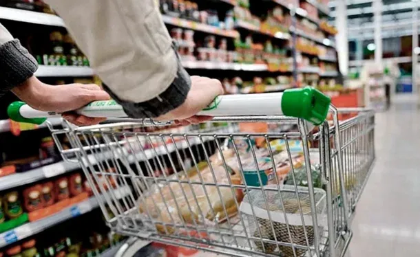Día del Empleado de Comercio 2025: qué pasa el lunes 29 de septiembre con supermercados y shoppings