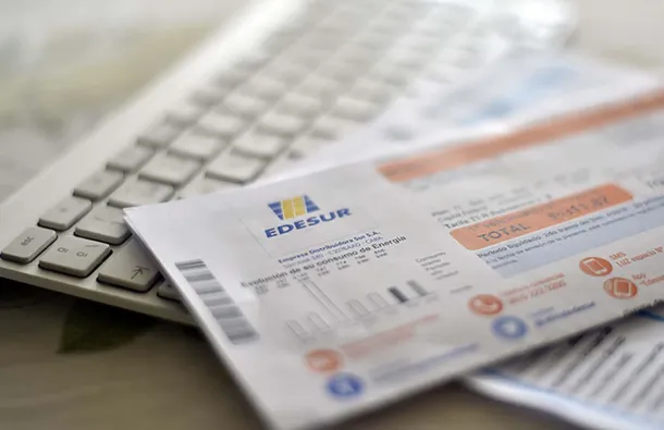 Septiembre llega con aumentos en prepagas, colegios, transporte y servicios públicos