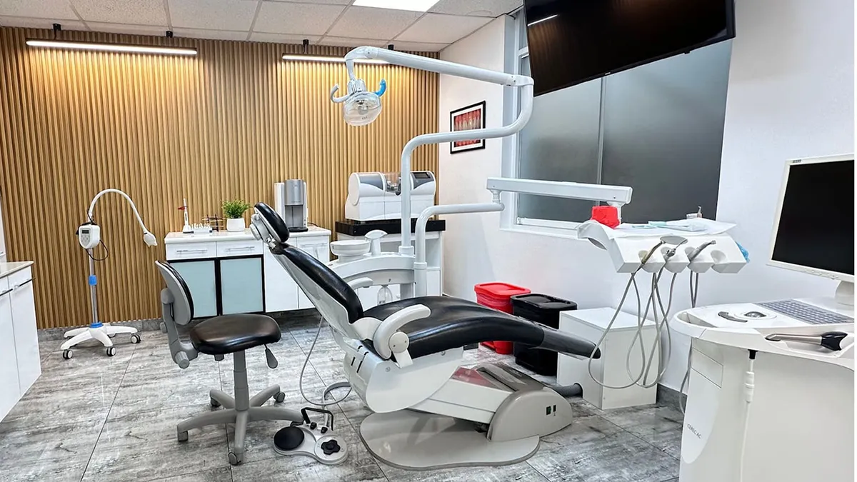 Condenaron a 26 años de prisión al “dentista de Instagram” por abusar de influencers y jóvenes a las que ofrecía tratamientos gratuitos