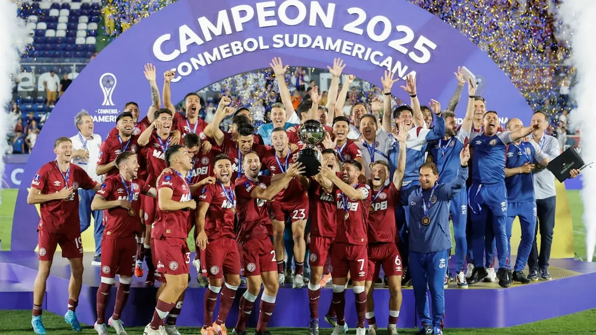 Lanús volvió a gritar campeón en una noche épica en Paraguay y levantó la Copa Sudamericana