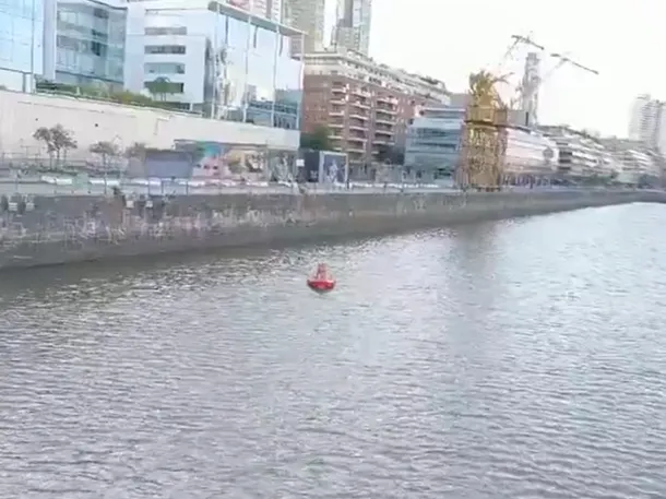 Hallan el cuerpo del joven que se arrojó al Dique 3 en Puerto Madero