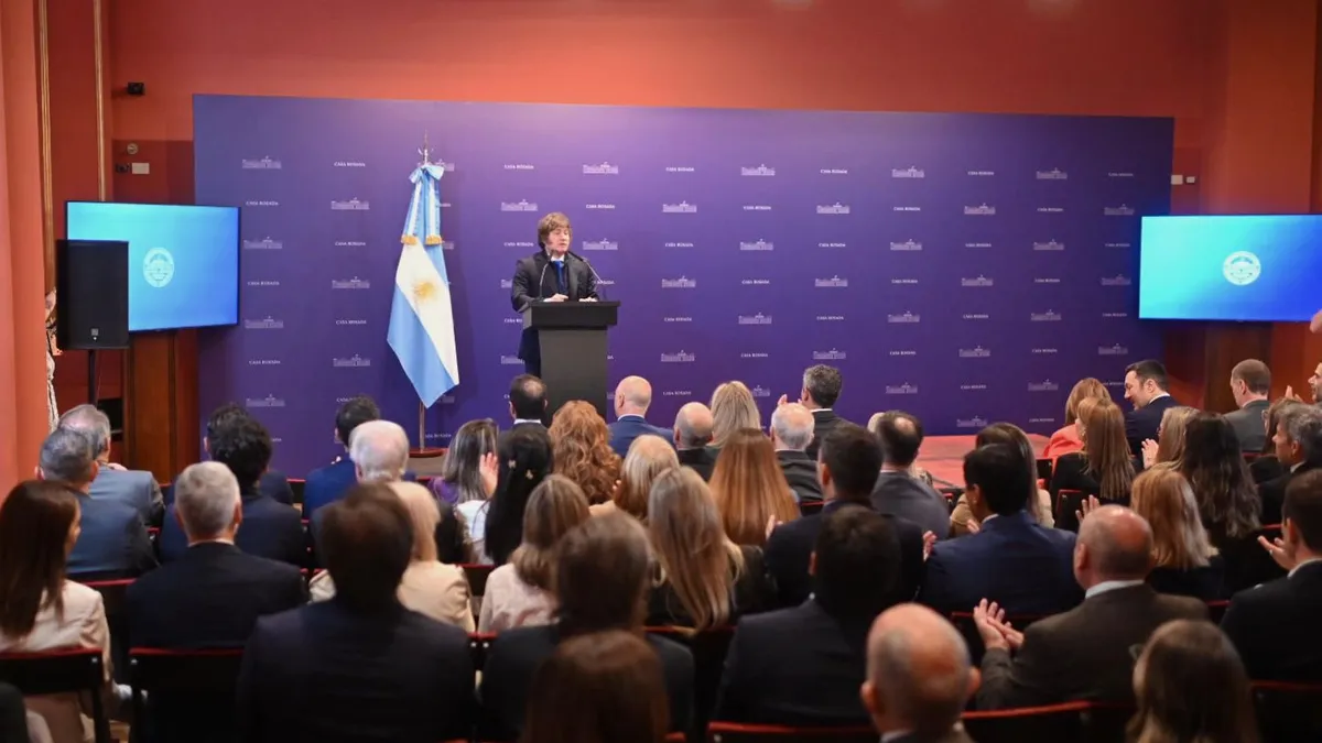 Milei y Macri, más distantes: el PRO mantendrá su bloque propio y descartan una fusión en el Congreso