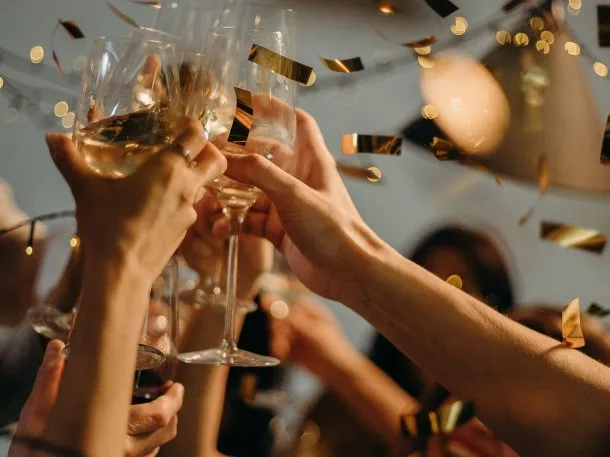 Noche sofocante en el AMBA: qué temperatura hará durante el brindis de Año Nuevo y si conviene festejar afuera