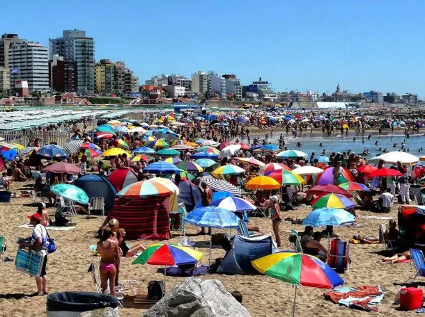 Punta Mogotes registra una de las temperaturas de agua más altas de diciembre y anticipa una temporada prometedora