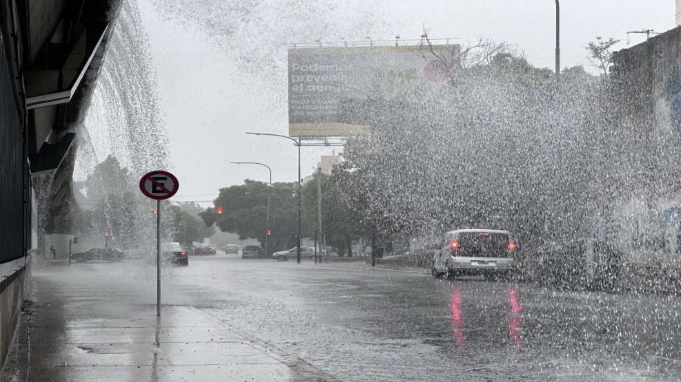 Alertan por un fuerte temporal en el AMBA: llegan lluvias, ráfagas intensas y brusca baja de temperatura