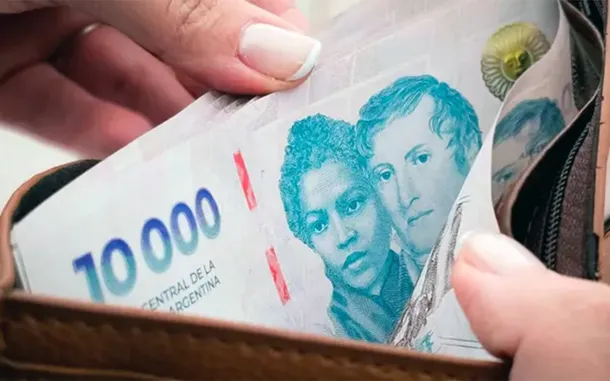 Crisis salarial: siete de cada diez trabajadores argentinos gastan todo su sueldo en menos de dos semanas