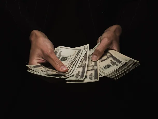 El dólar retoma la tendencia alcista en junio y crece la atención sobre el mercado cambiario