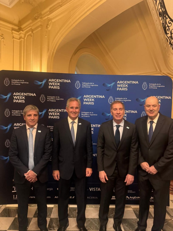 Vaca Muerta y los gigantes de la energía se despliegan en París para seducir capitales extranjeros en la “Argentina Week”