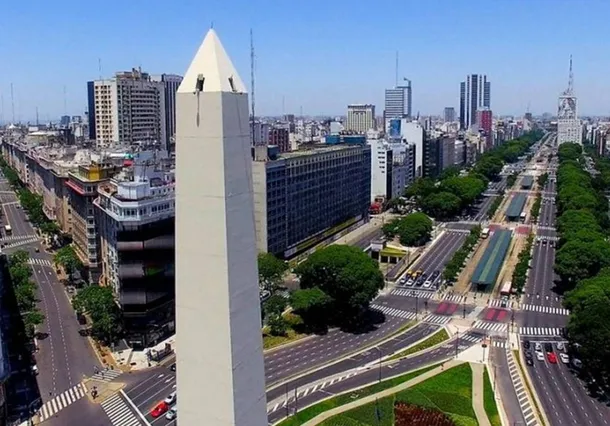 Sábado agradable en Buenos Aires antes de la llegada de lluvias y un fuerte descenso de temperatura