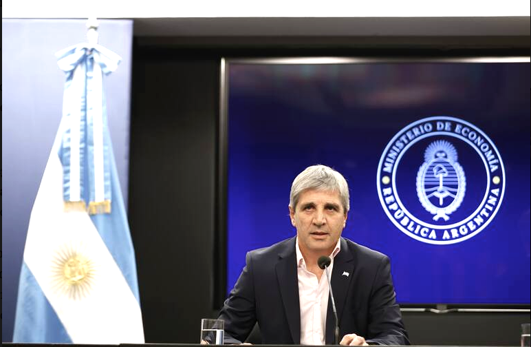 Fuerte defensa de Luis Caputo: “No estamos en recesión, estamos creciendo menos que antes”