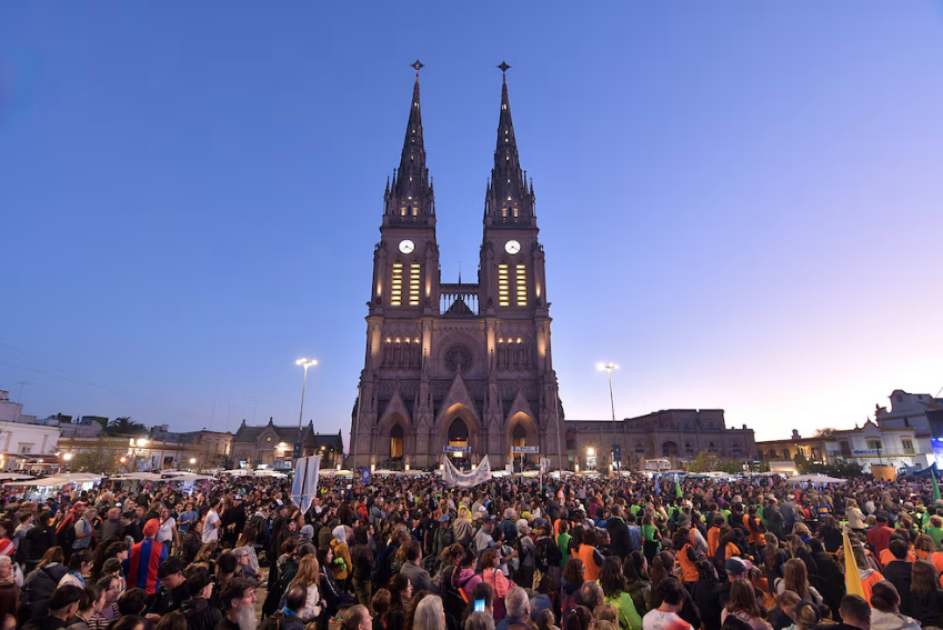 “El corazón del pueblo se está infectando”: el fuerte mensaje de García Cuerva en Luján contra la violencia y la descalificación
