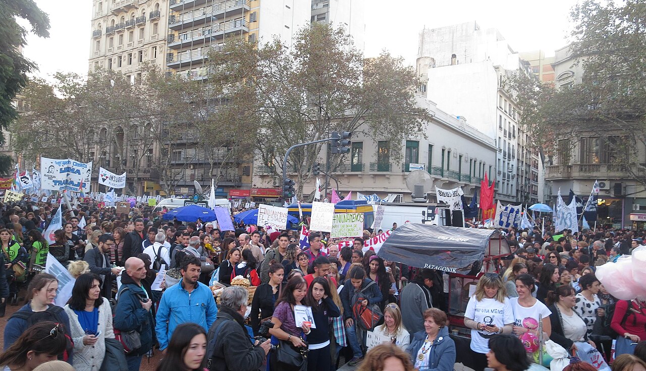 A diez años del femicidio de Lucía Pérez, su familia volvió a reclamar justicia en Mar del Plata