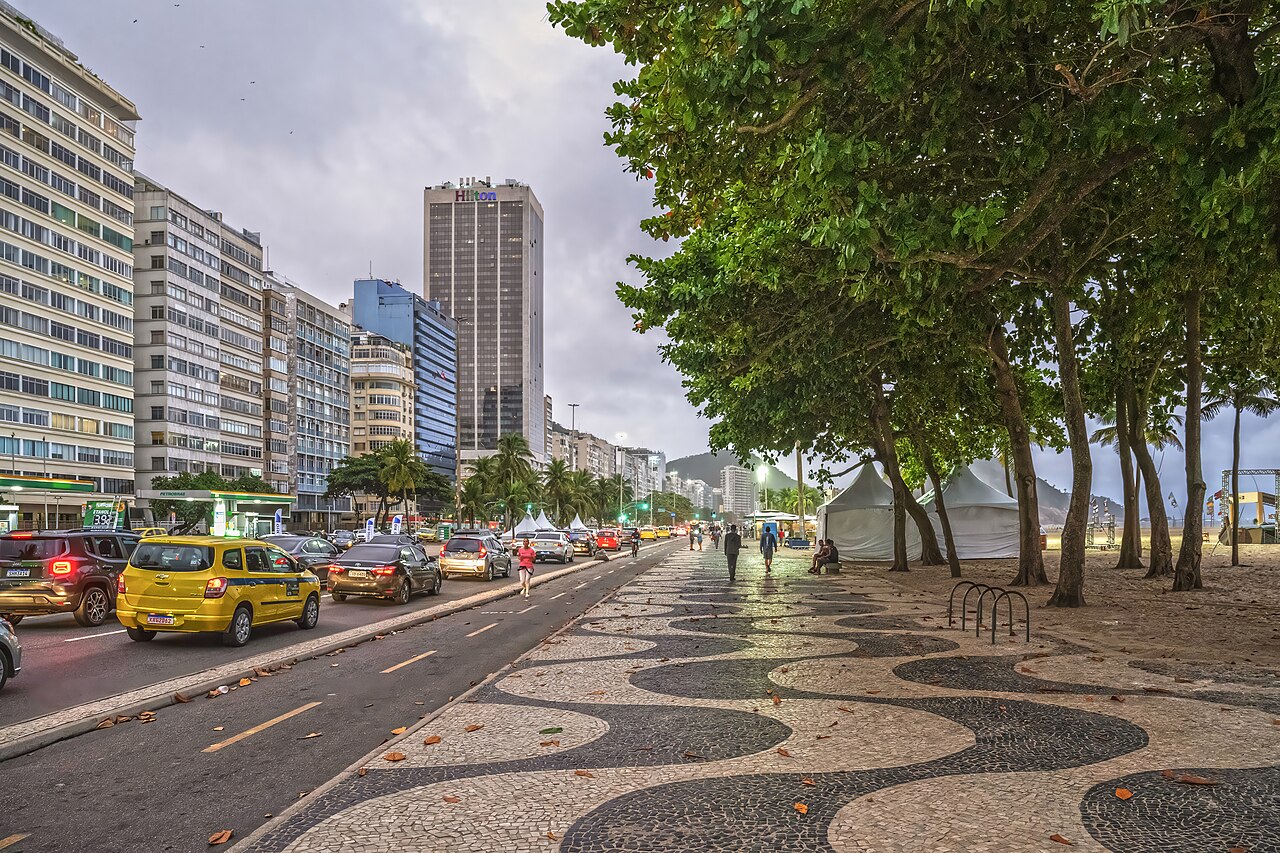 Vacaciones en Brasil: la caída del real abarata los gastos en destino para los turistas argentinos